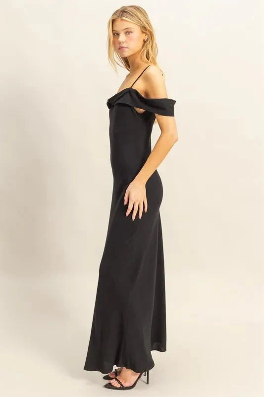 Maxi Dress Flattering Fit Cami for Elegant Summer Outings