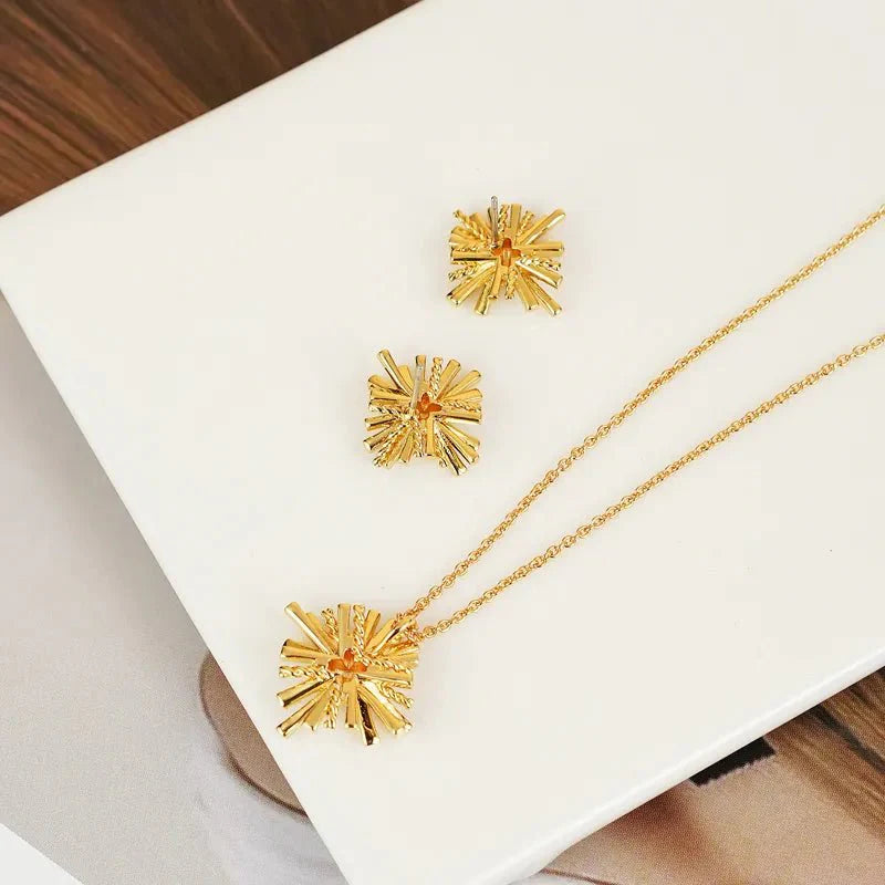 Necklace Gold-Plated Zircon Jewelry Set and Earrings
