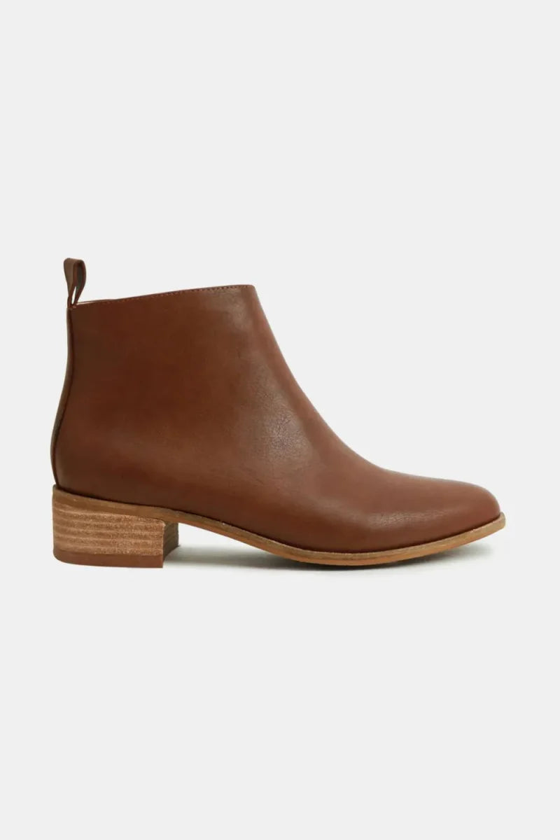 Heels PU Leather Block Boots – Versatile Low Heel Design