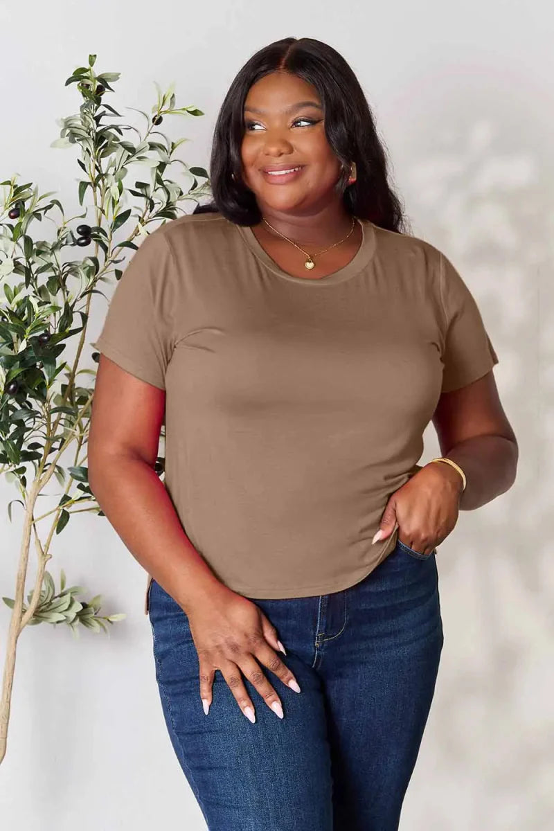 Short Sleeve Slit Hem Tunic Top for Office and Everyday Wear