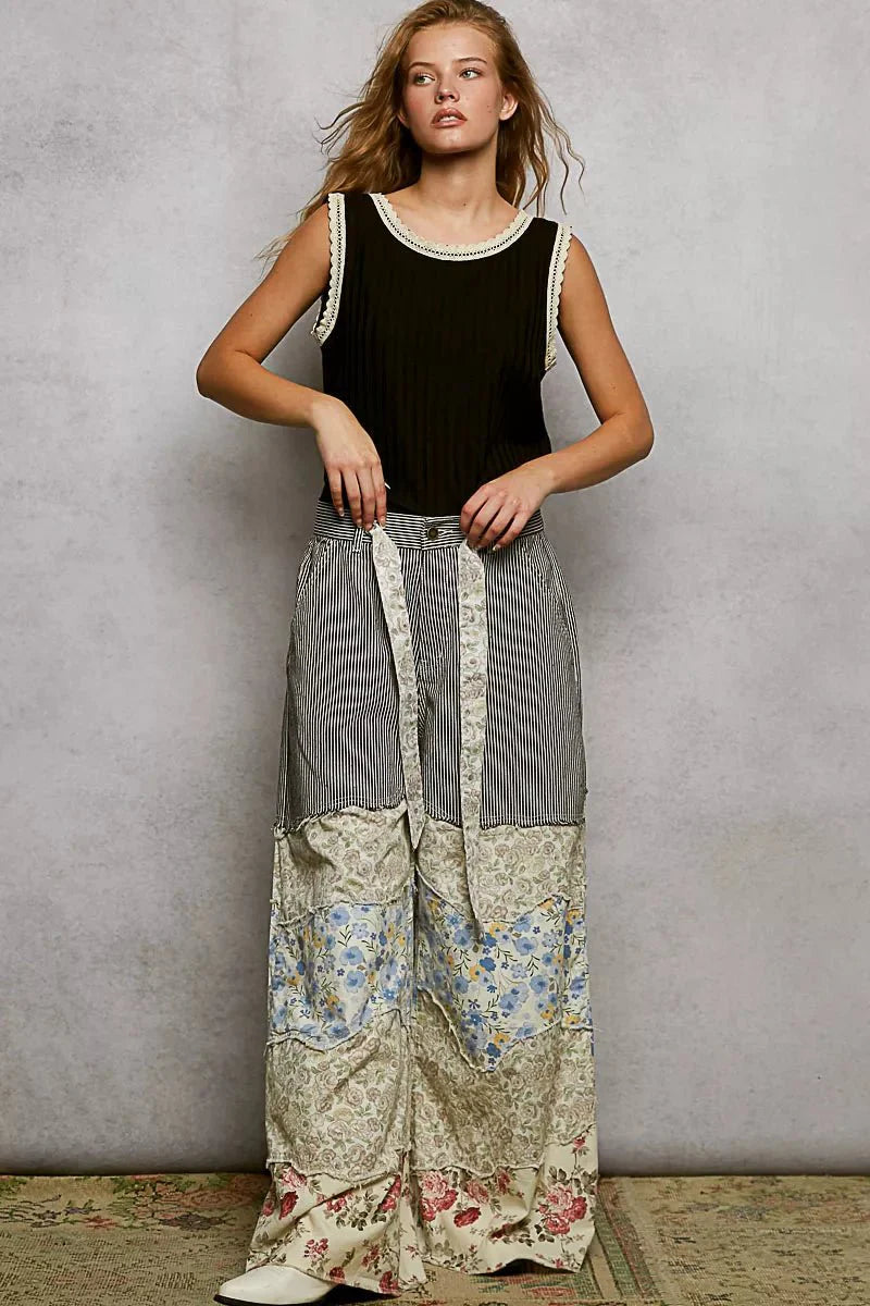 Women's Ribbed Round Neck Sleeveless Blouse with Lace Trim