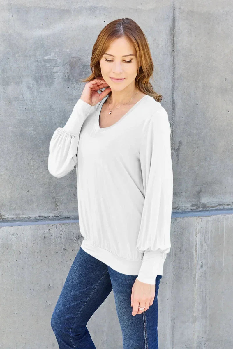 Women's Slightly Stretchy V-Neck Lantern Sleeve Blouse