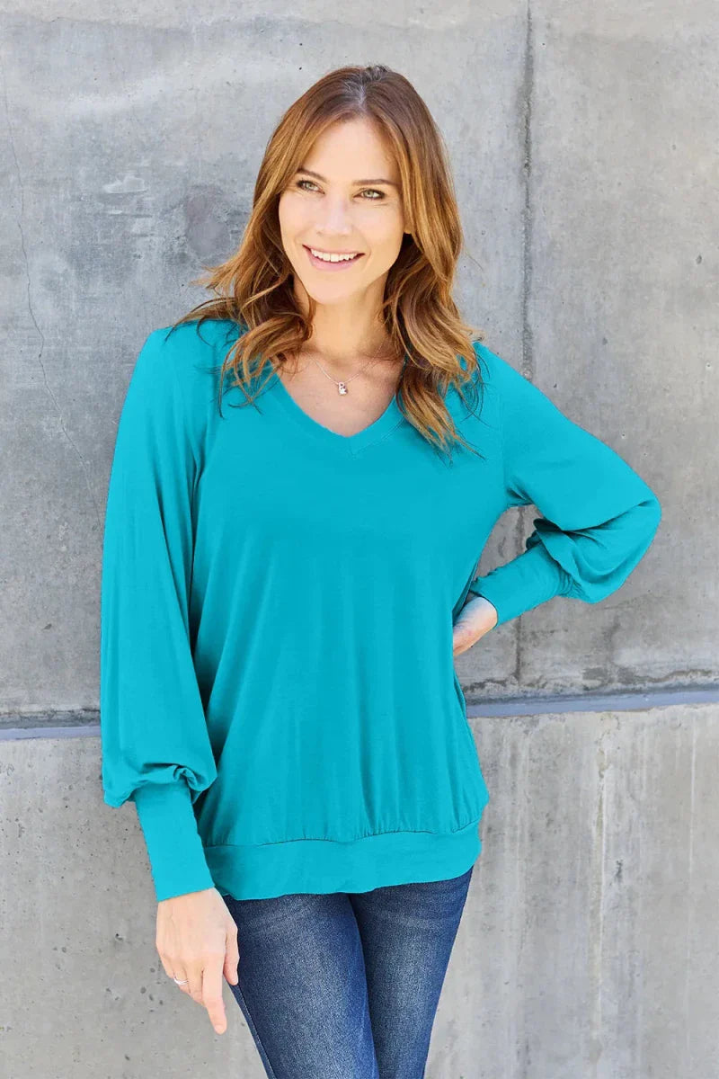 Women's Slightly Stretchy V-Neck Lantern Sleeve Blouse